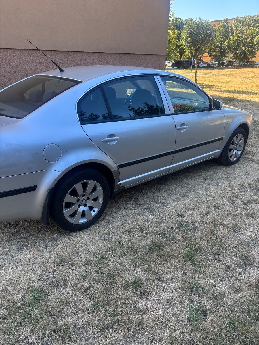 Predam skoda super B 96 ke km 287 - 3