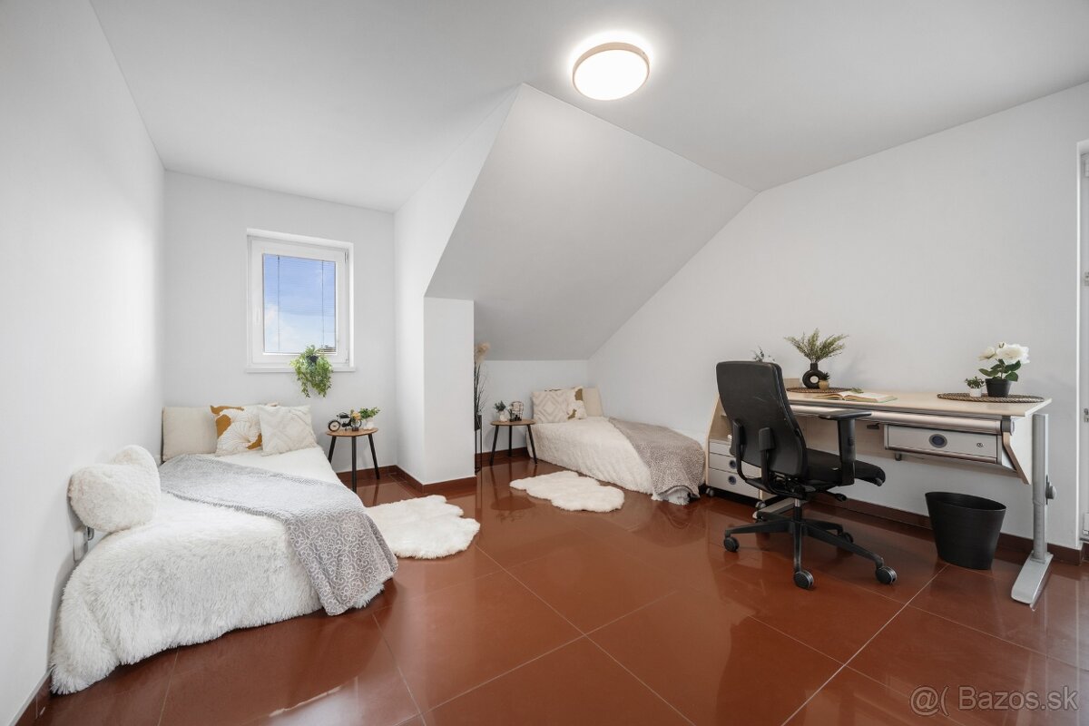 Na predaj 5 izbový rodinný dom Hrubý Šúr okres Senec - 3