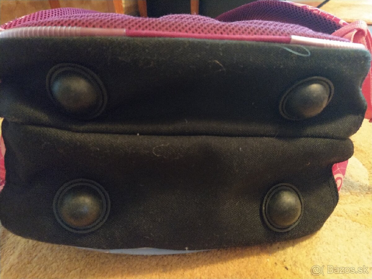 Predám dievčenskú školskú tašku Topgal - 3