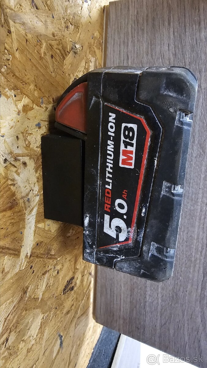 Držiak na Akumulátor Milwaukee - 3