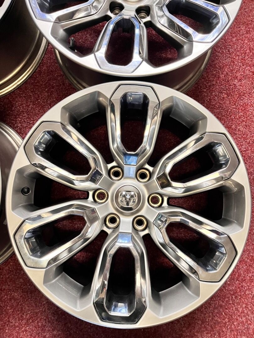 6x139.7 R20 Originál Dodge RAM 5.Generace - TOP STAV - 3