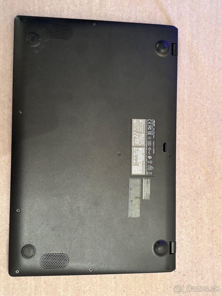 Asus VivoBook E510 - 3