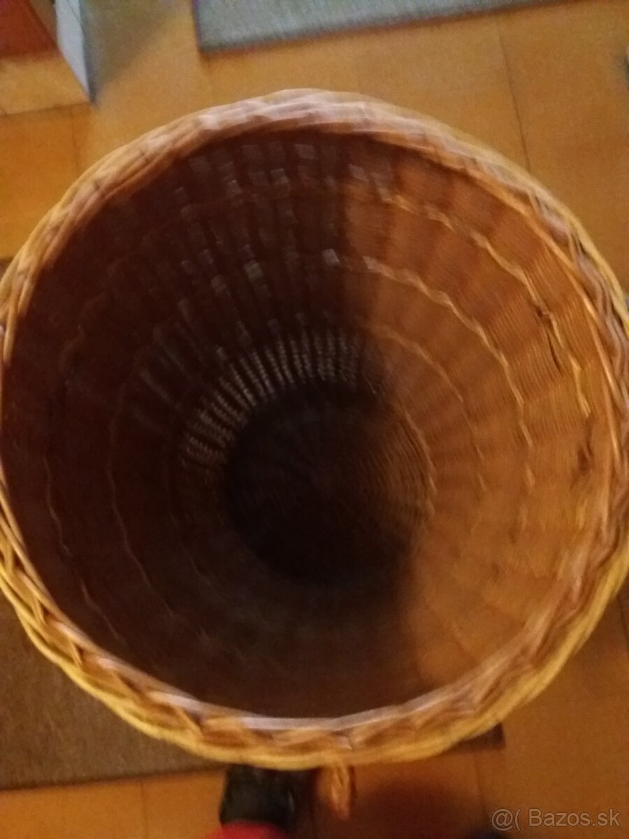 Predám prútený kôš na prádlo. - 3