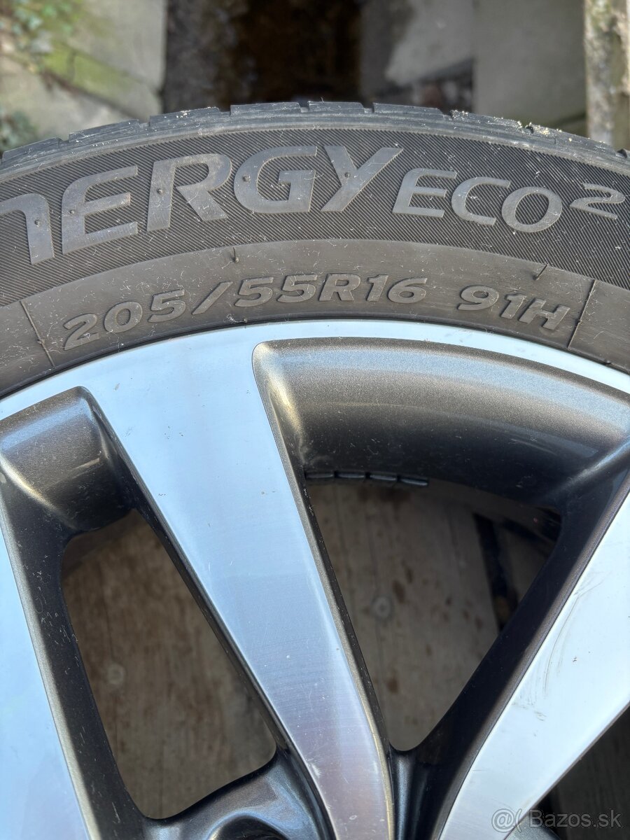 Hliníkové disky s pneumatikami - 3