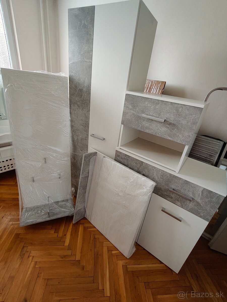 Chodbova zostava - 3