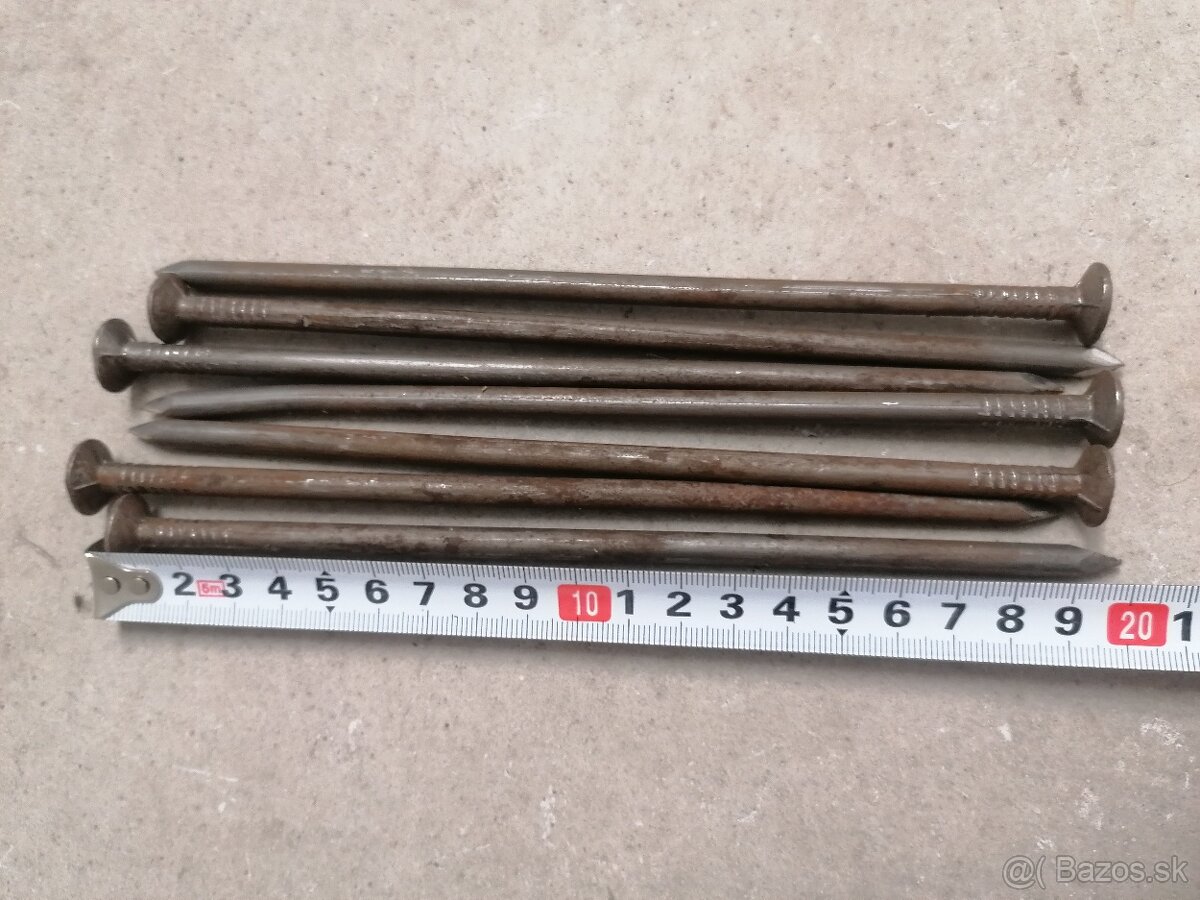 Stavebné klince 180ky a 200ky - 3
