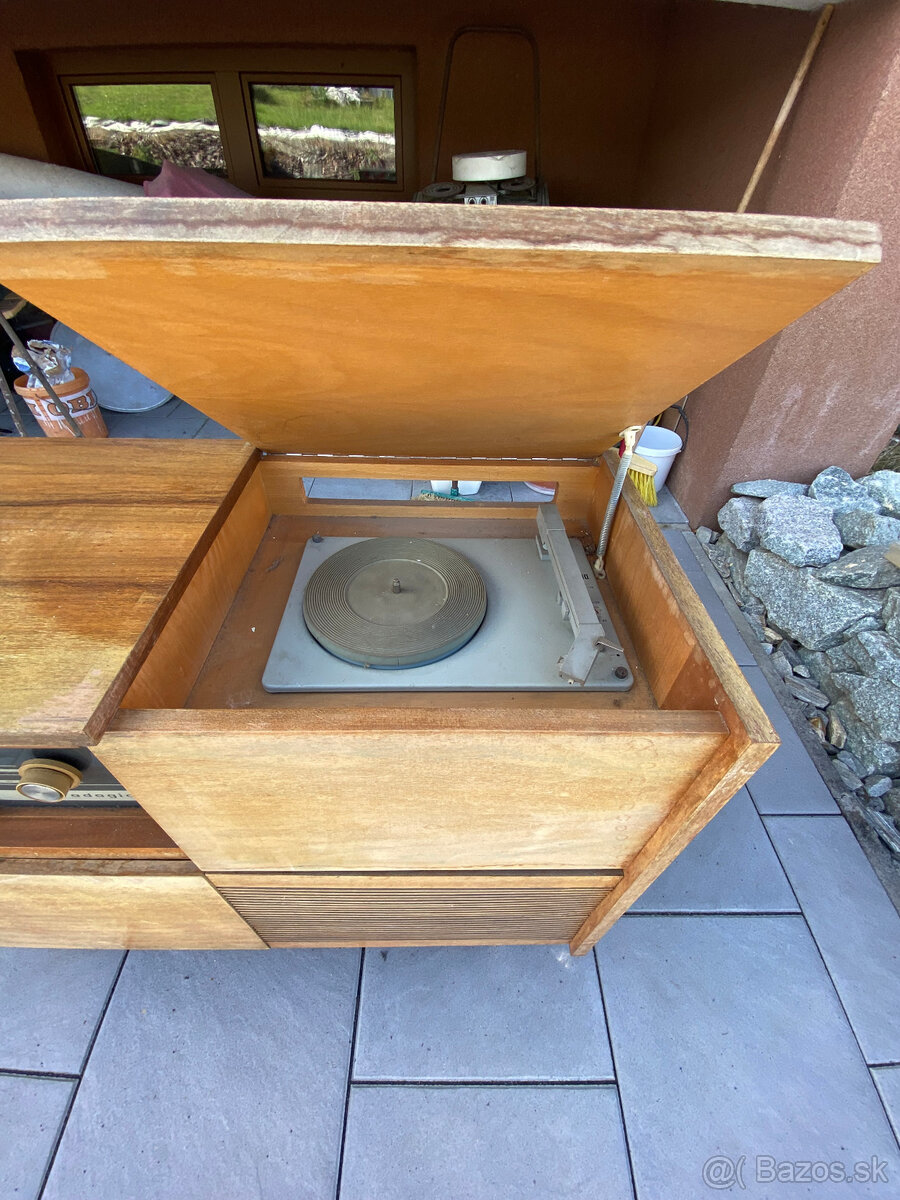 Retro rádio Tesla Bratislava - 3
