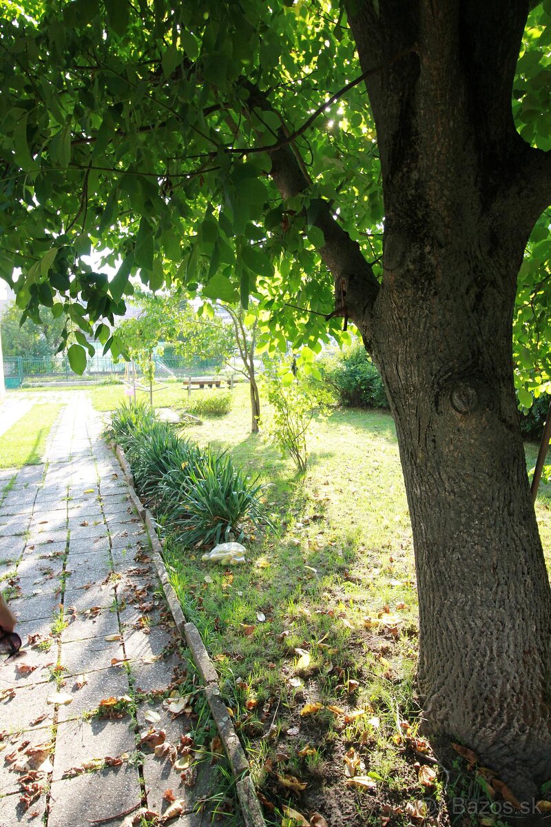 Exluzívny byt v tichej časti mesta Žiar nad Hronom s gar? - 3