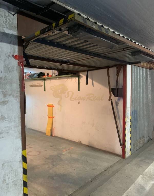 garáž na začiatku Petržalky - 3