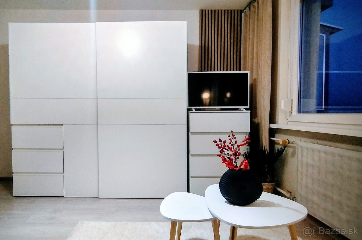 Útulná zariadená garsónka na prenájom v Leviciach - 3