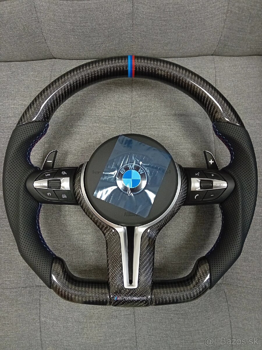 Karbónový volant BMW M Performance - 3