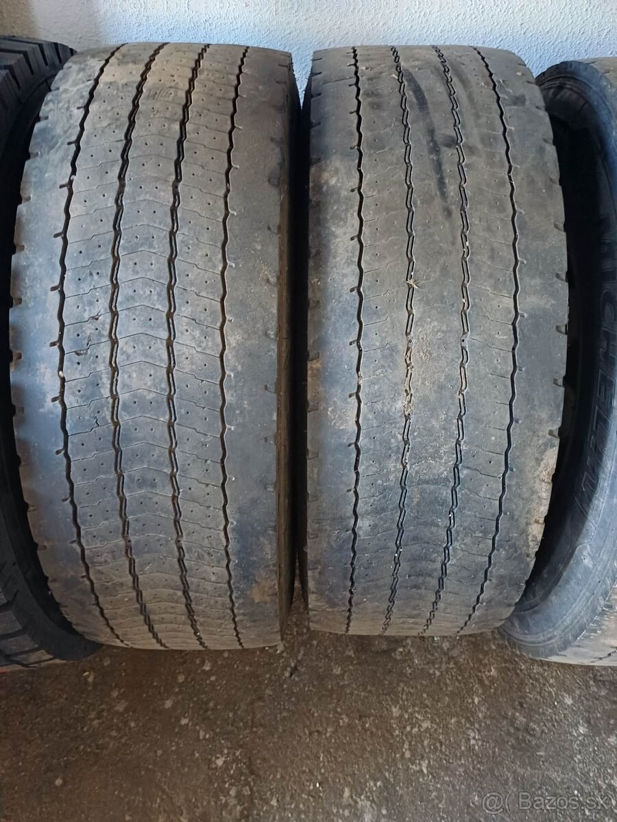 MICHELIN 315/70r22,5 s diskami - záberové - 3