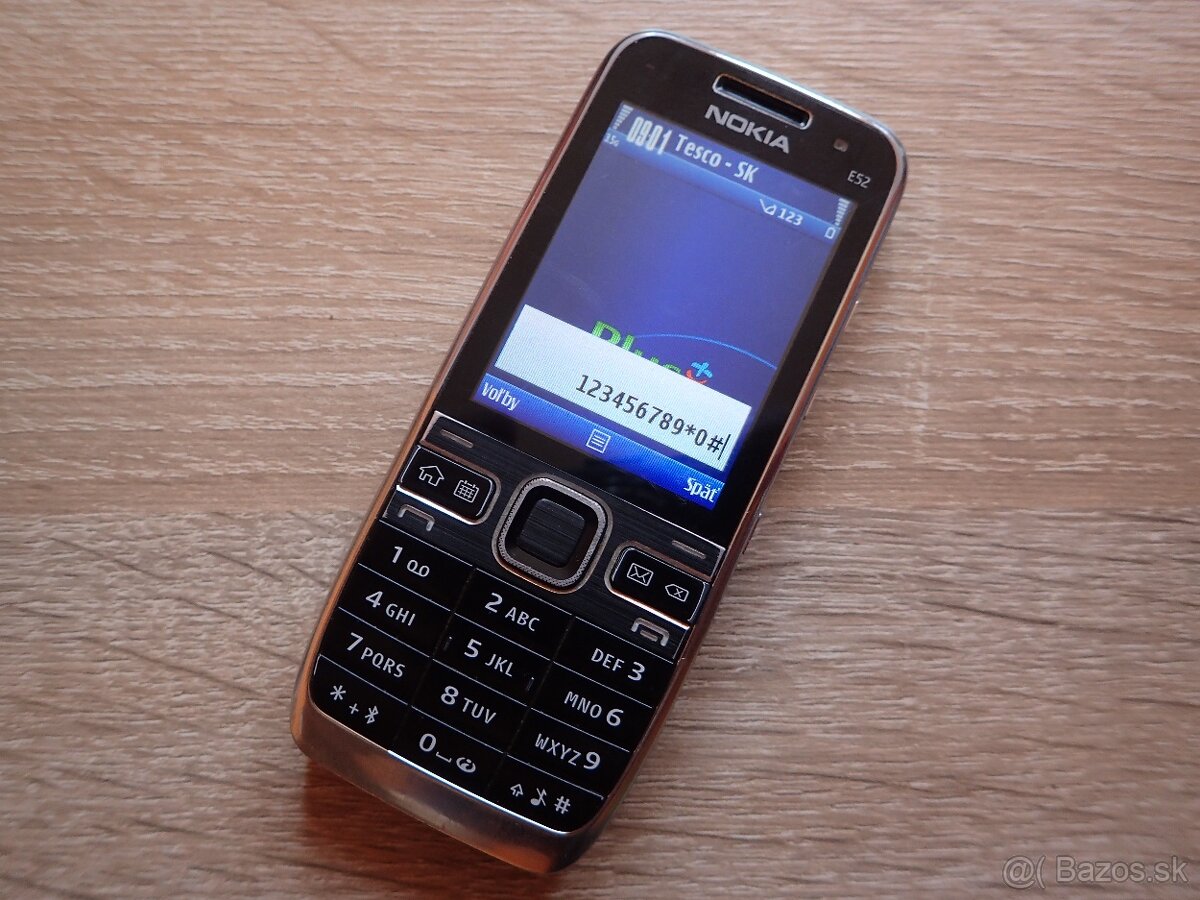 Nokia E52 - 3