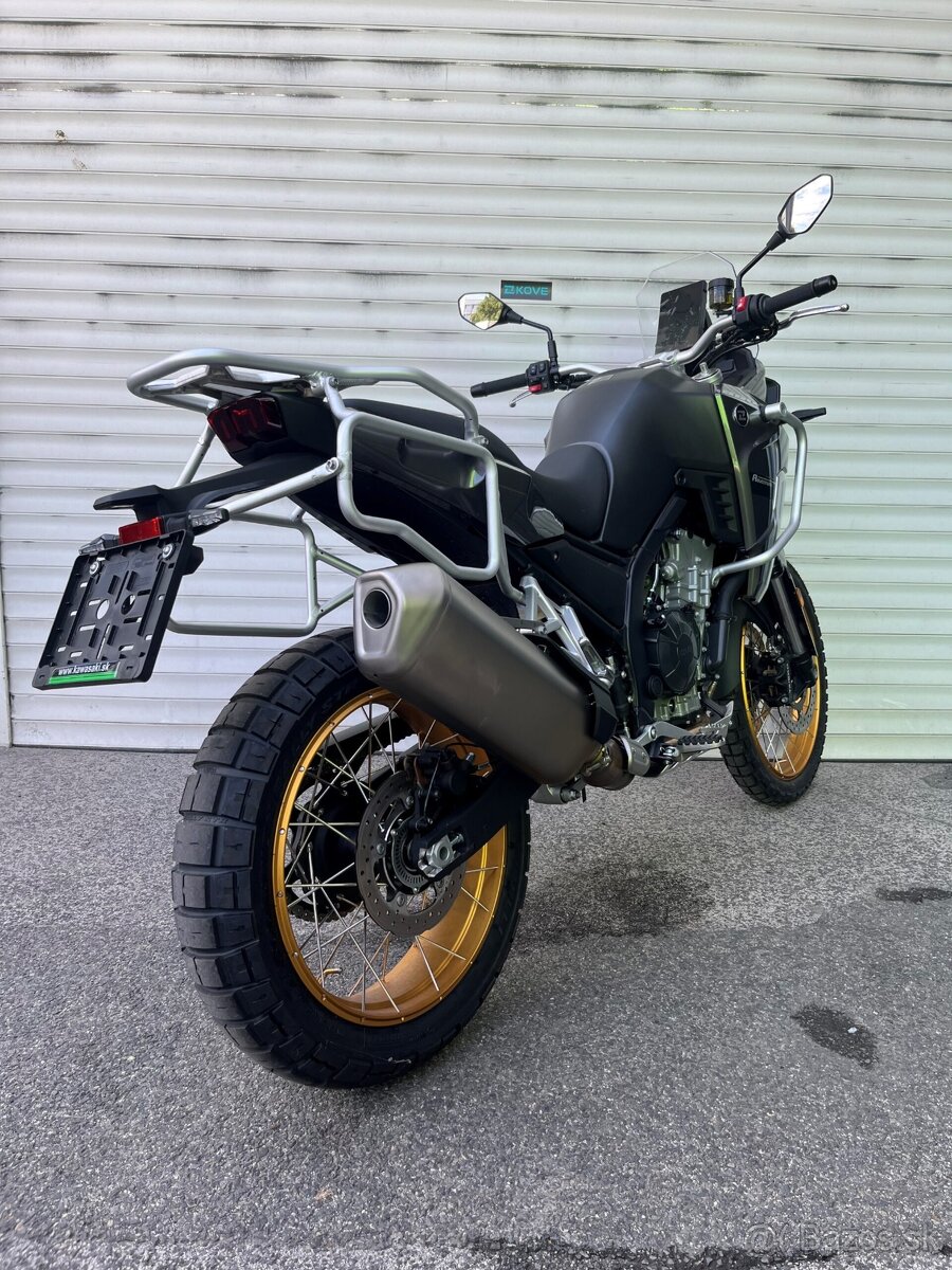 Kove 800X