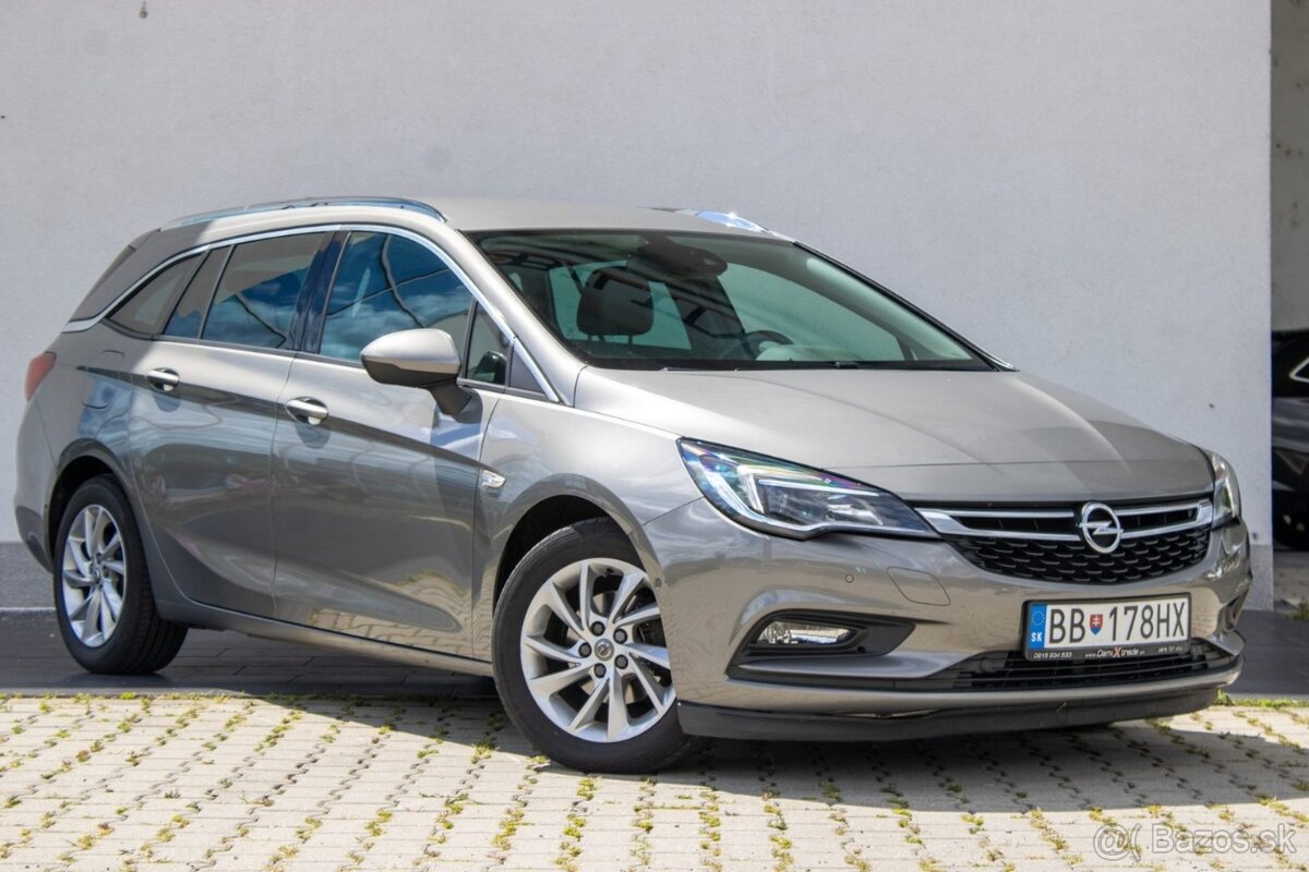 Opel Astra Sport Tourer - 3