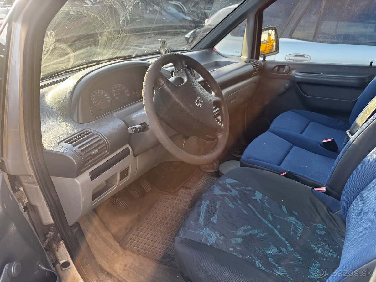 Peugeot expert 2005 na náhradné diely ND - 3