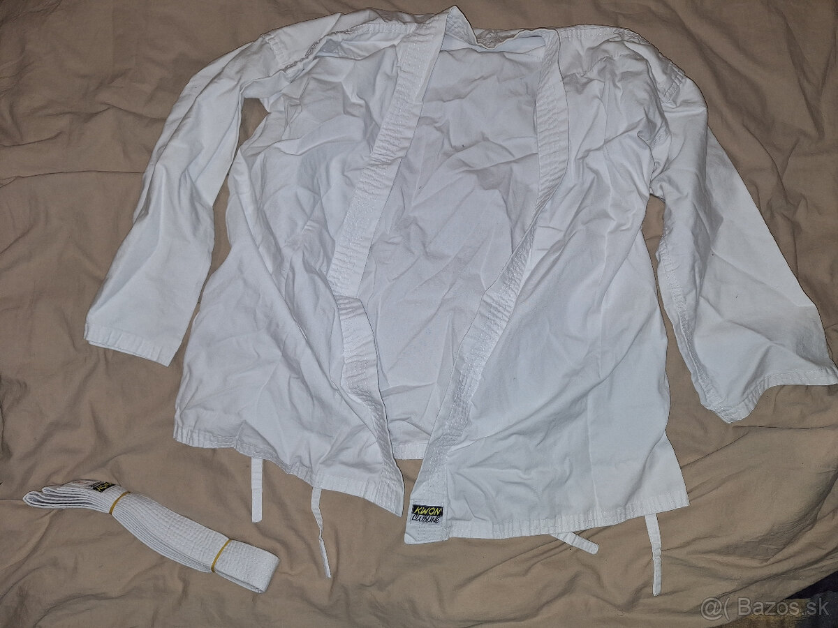 Predam rôzne veci cena za kus 5€ - 3