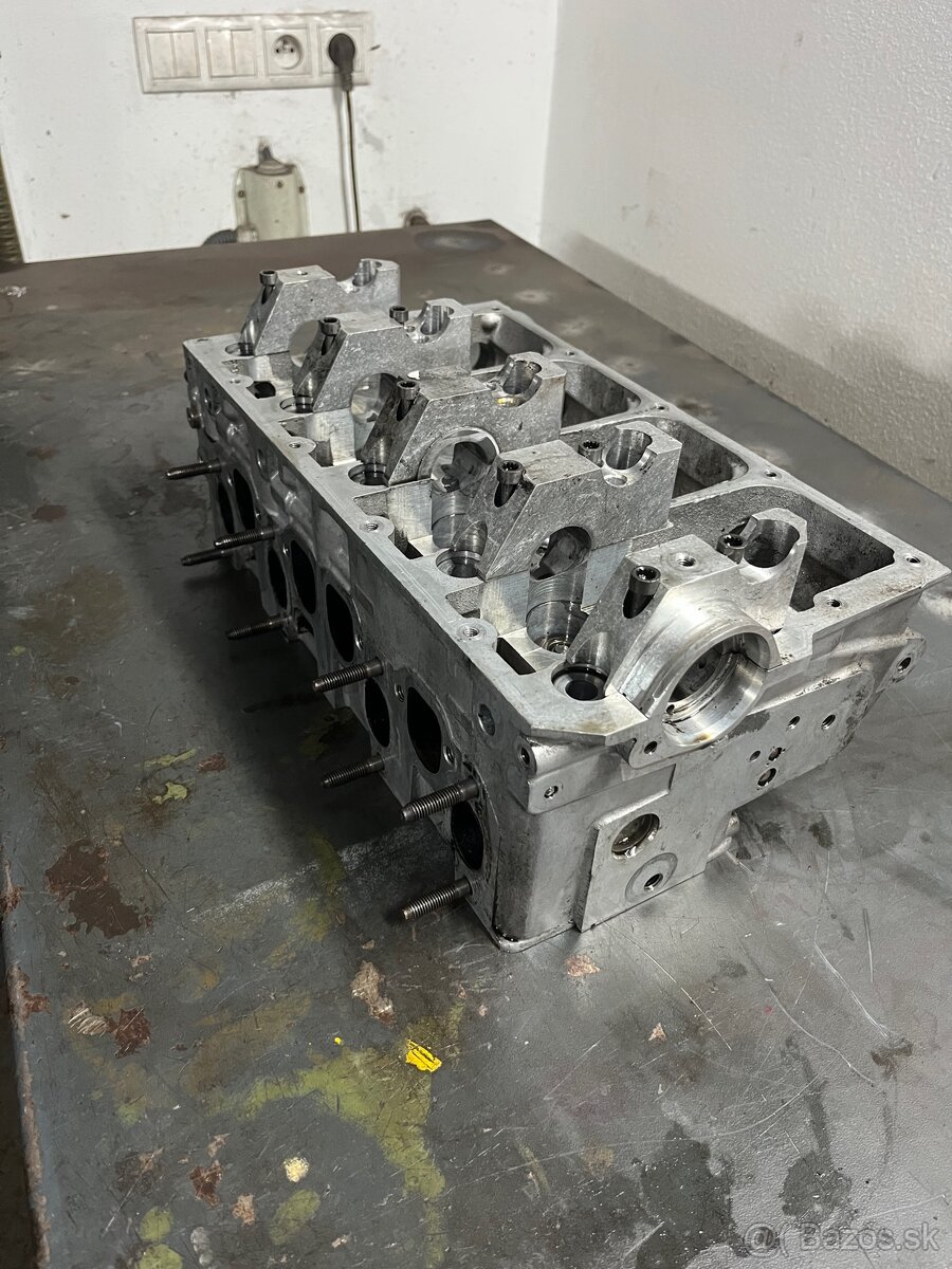 Predám hlavu valcov 1.9 TDI PD 77/103Kw - 3