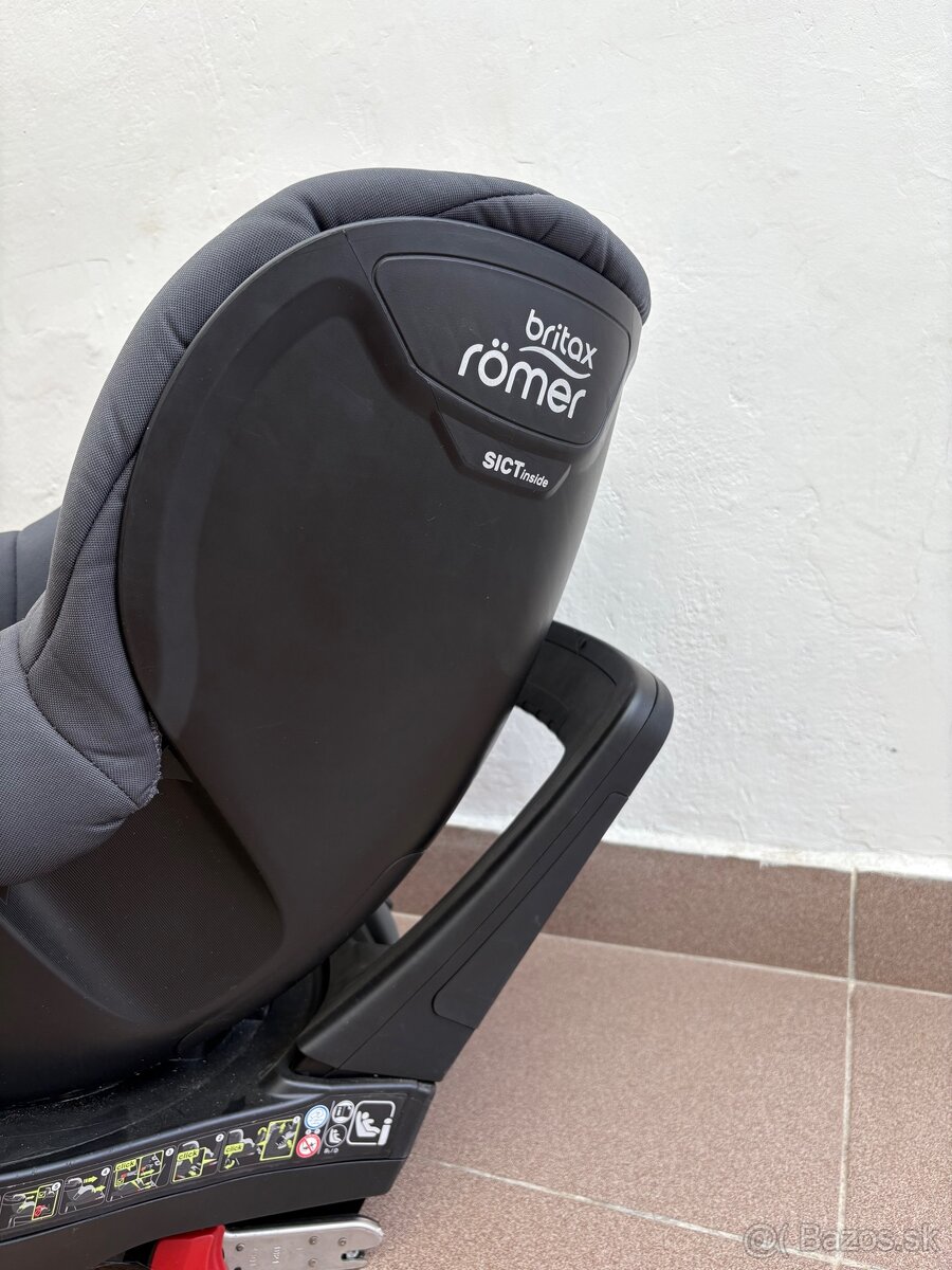 Autosedačka Britax otočná - 3