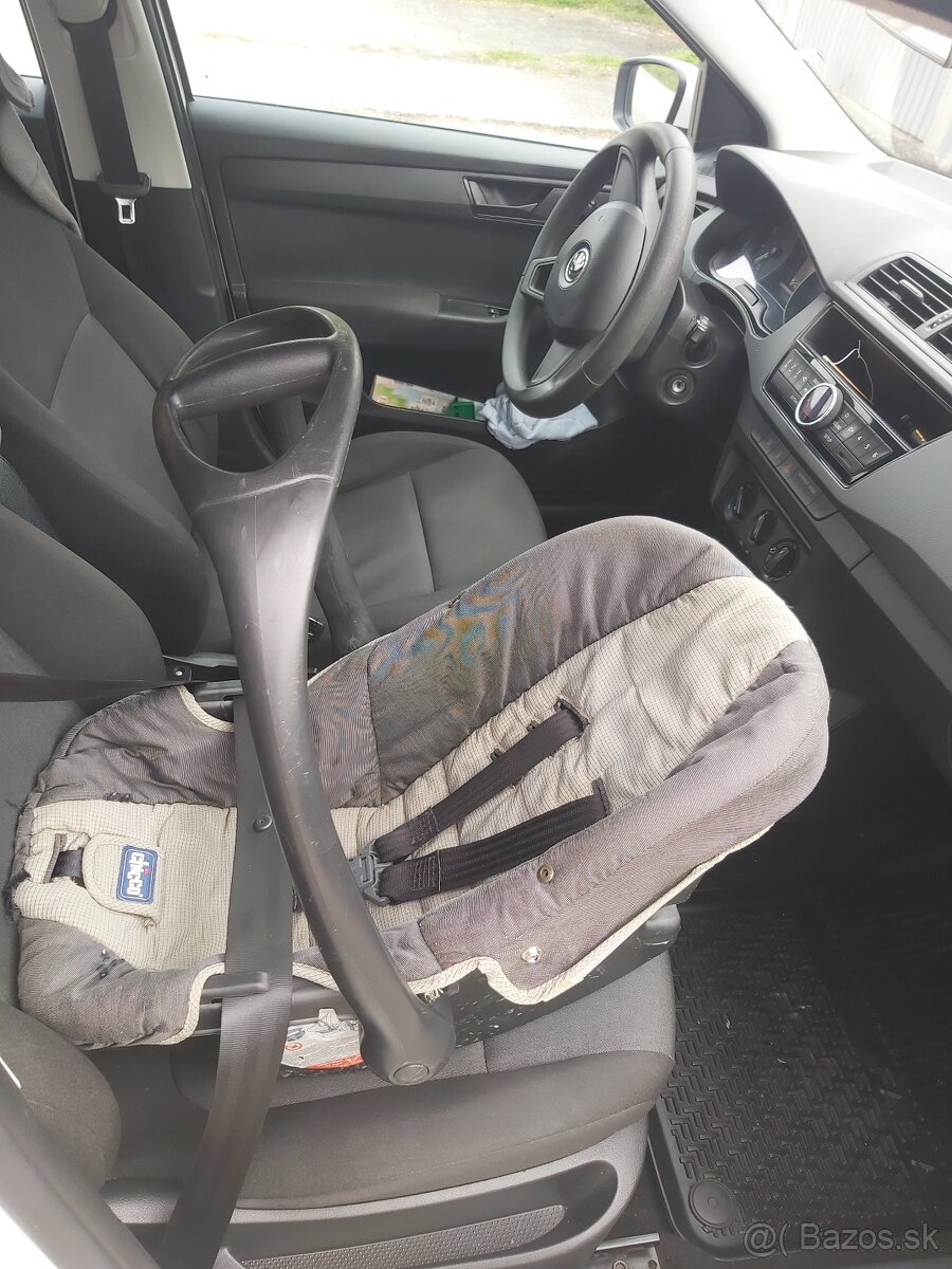Autosedačka, vajičko Chicco pre dieťa - 3