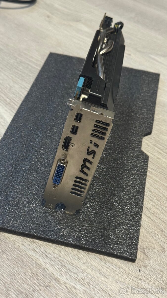 MSI Radeon HD7870 - 3