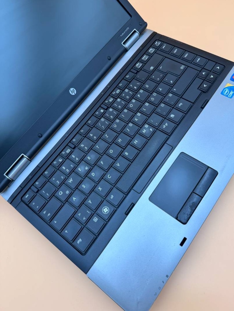 Notebook 14" HP.Intel i5-M520 2x2,40GHz.8gb ram.240gb SSD - 3