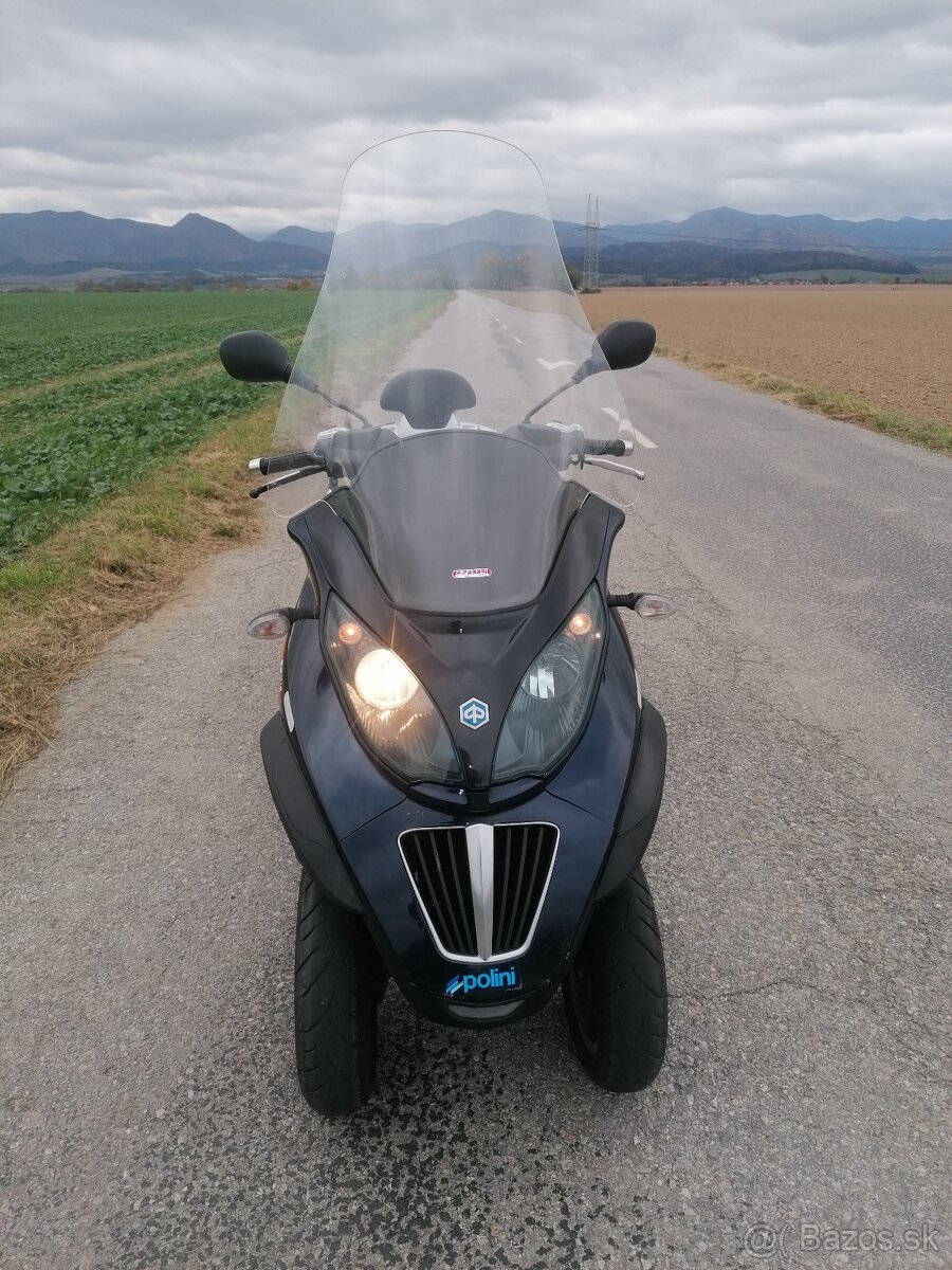 Piaggio MP3 250IE - 3