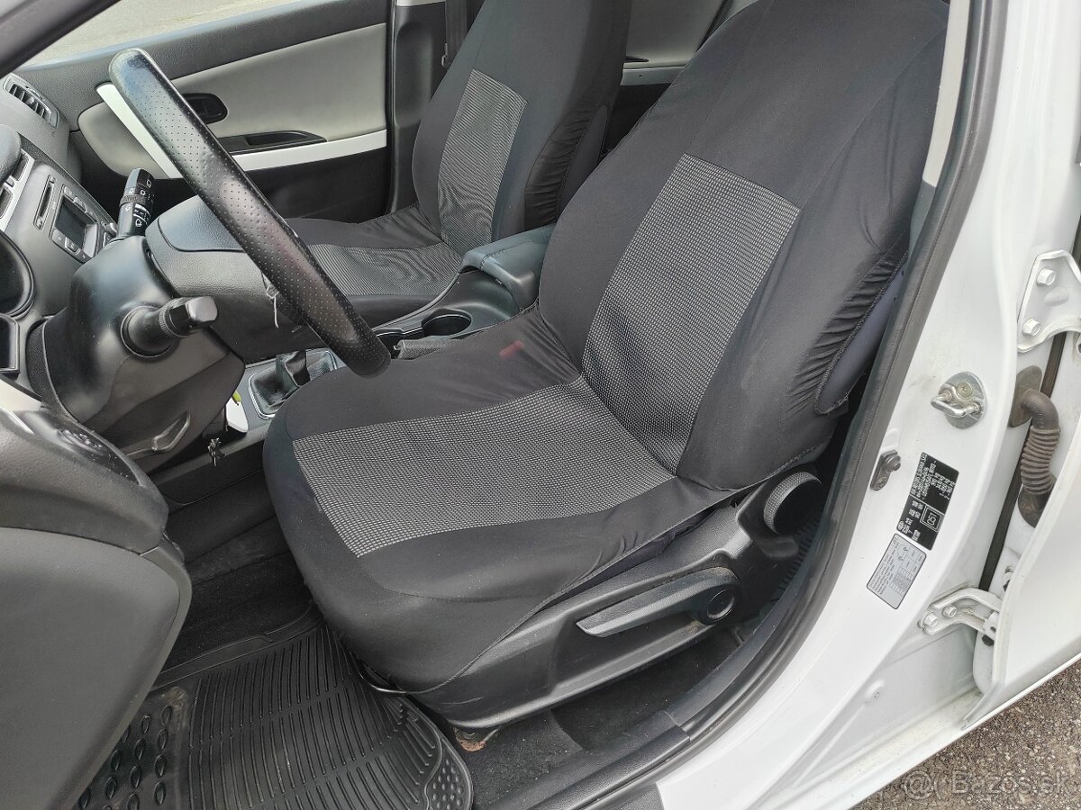 Kia ceed 2015 1.4crdi 66kw Spotreba 3,5l Možné aj splátky - 3