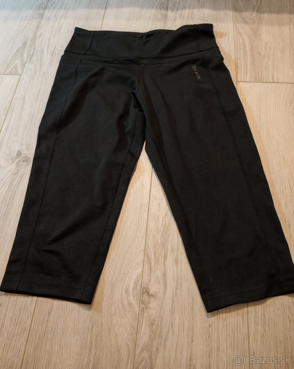 Balík oblečenia veľkosť M/L darujem/osobne v Žiline - 3