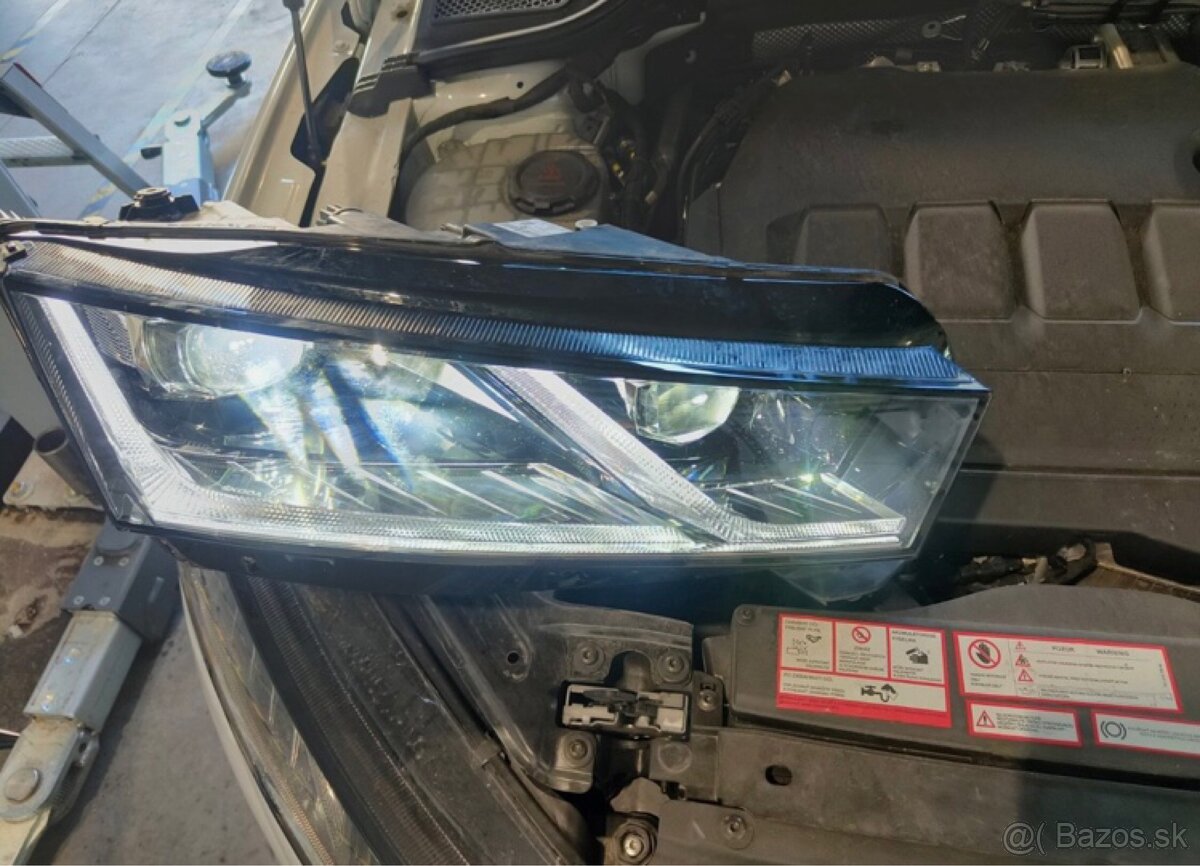 Svetlo Škoda Octavia 4 - 3