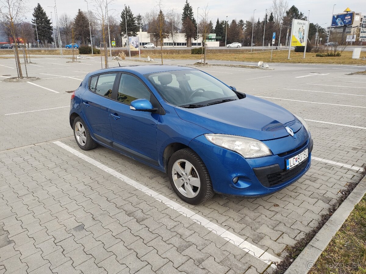 Predám Renault Megane III 1.6 16v - 3