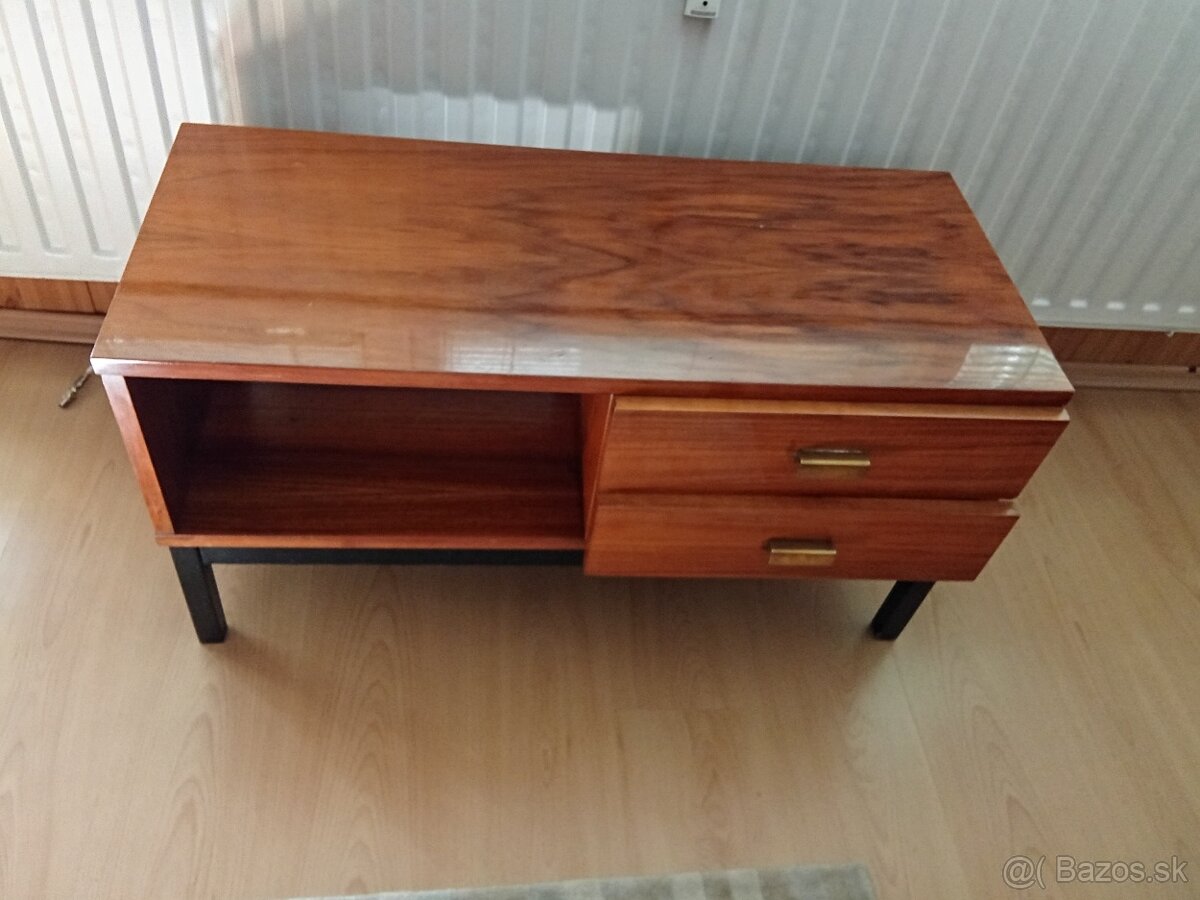 predáme starý dobrý zachovalý retro nábytok - 3