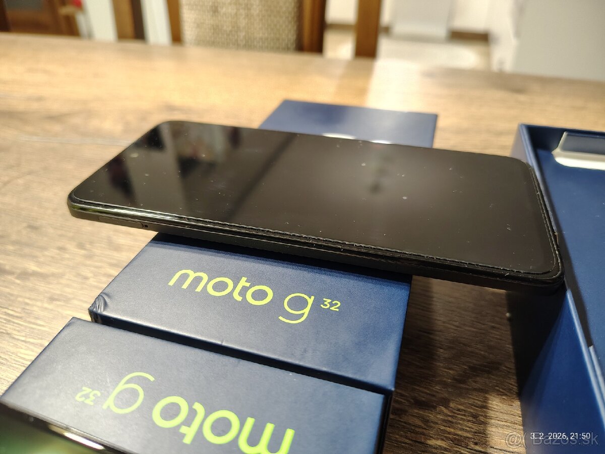 Predám Motorolu moto g32 - 3
