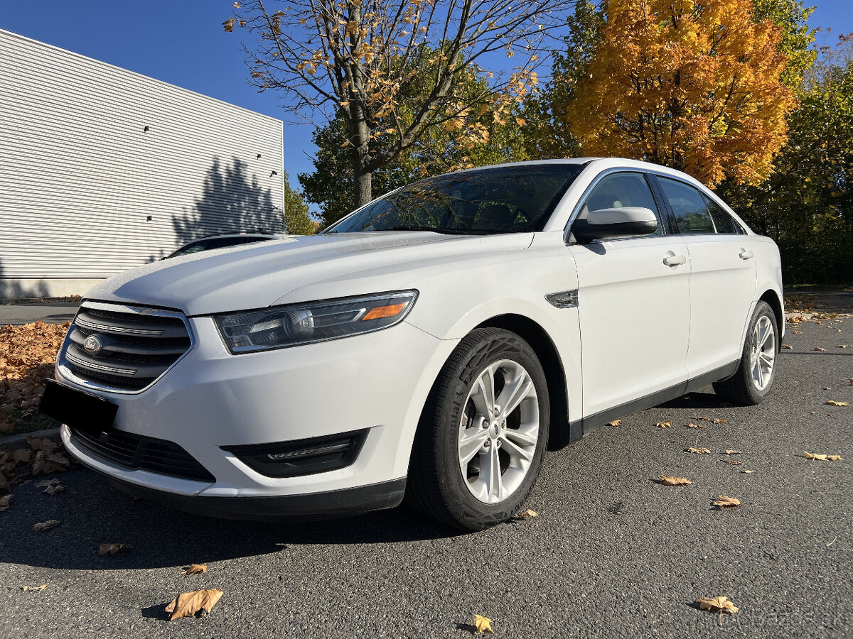 Ford Taurus 3.5V 6, benzín, 2015, 1.majitel - 3