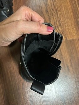 Kotníkové vyteplené topánky veľ.33 - 3