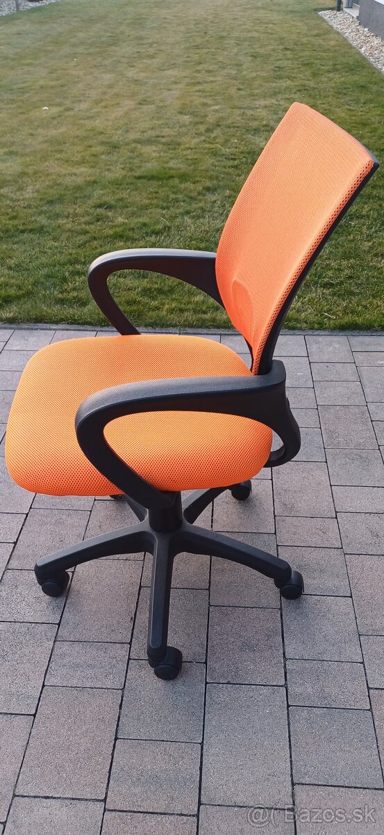 stolicka otocna, na kolieskach - 3