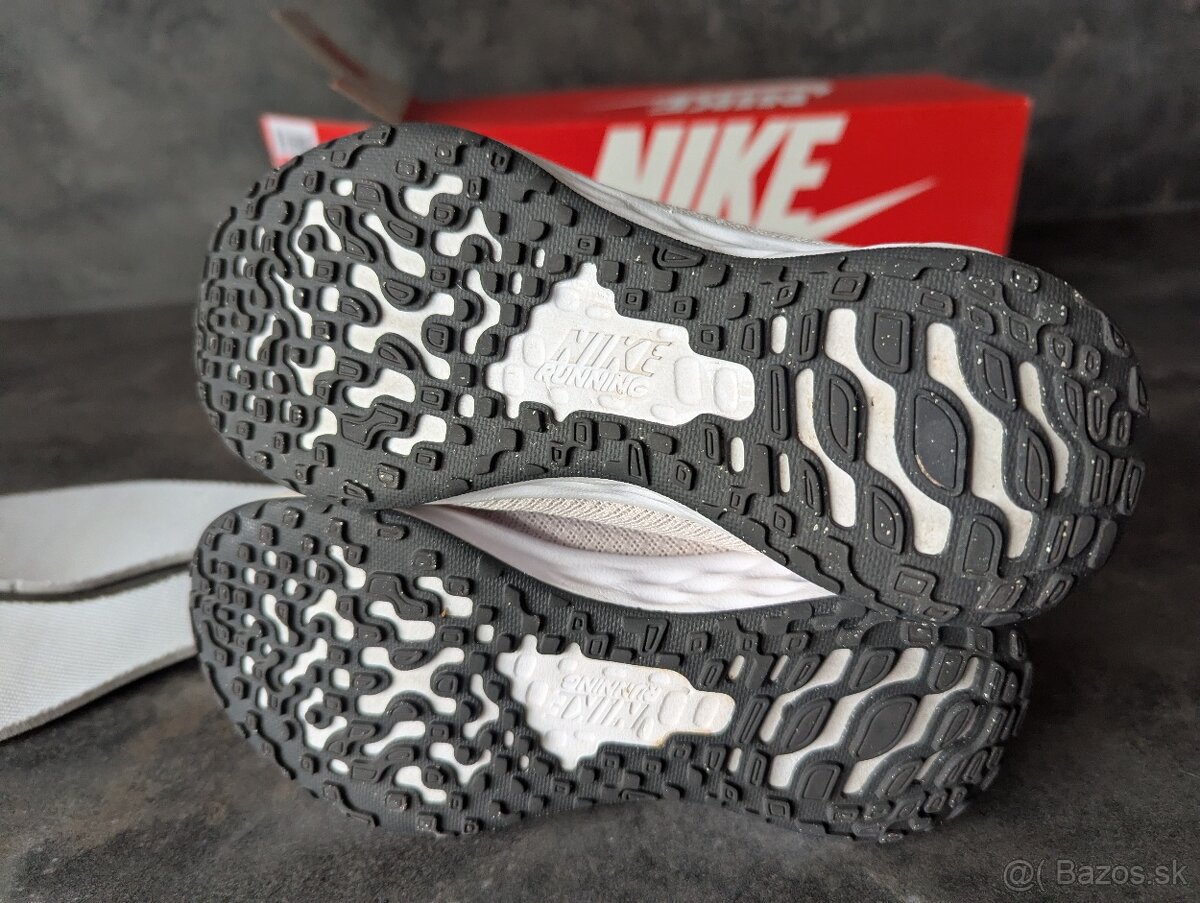 Dievčenské tenisky Nike 30 - 3