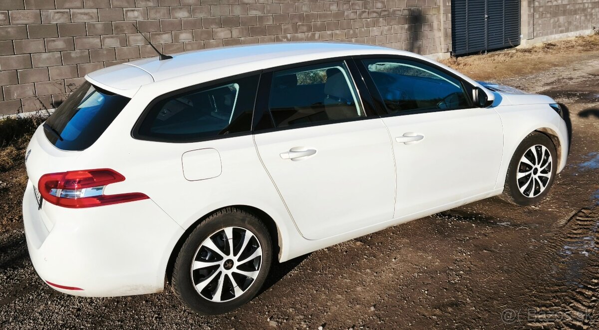 Predám auto Peugeot 308 sw 1.6HDi - 3