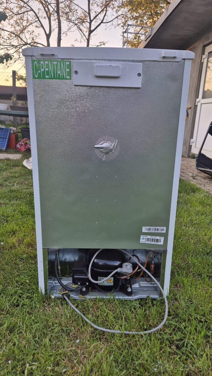 Mraznička CANDY 64l - 3