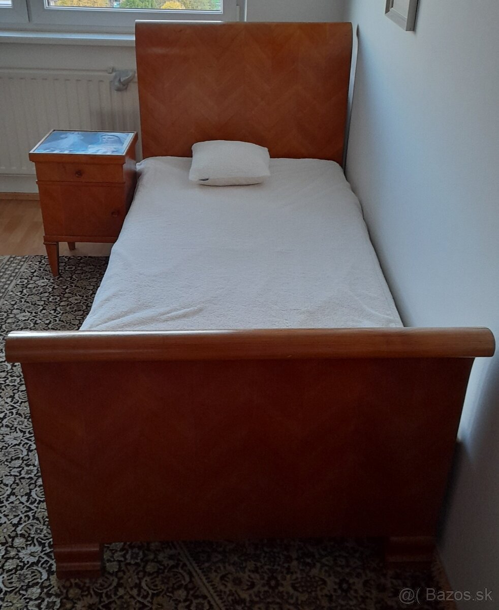 spálňa starožitná - 3