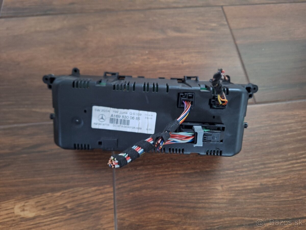 Mercedes ovládací panel klimatizacie - 3