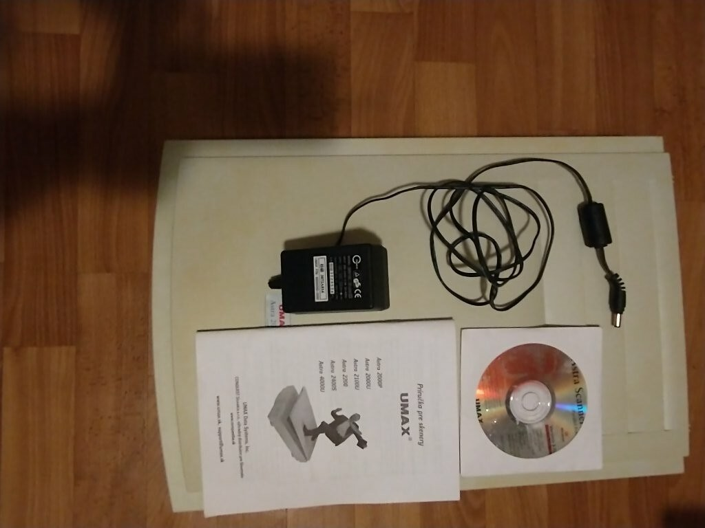 Scanner UMAX ASTRA 2000P - 3