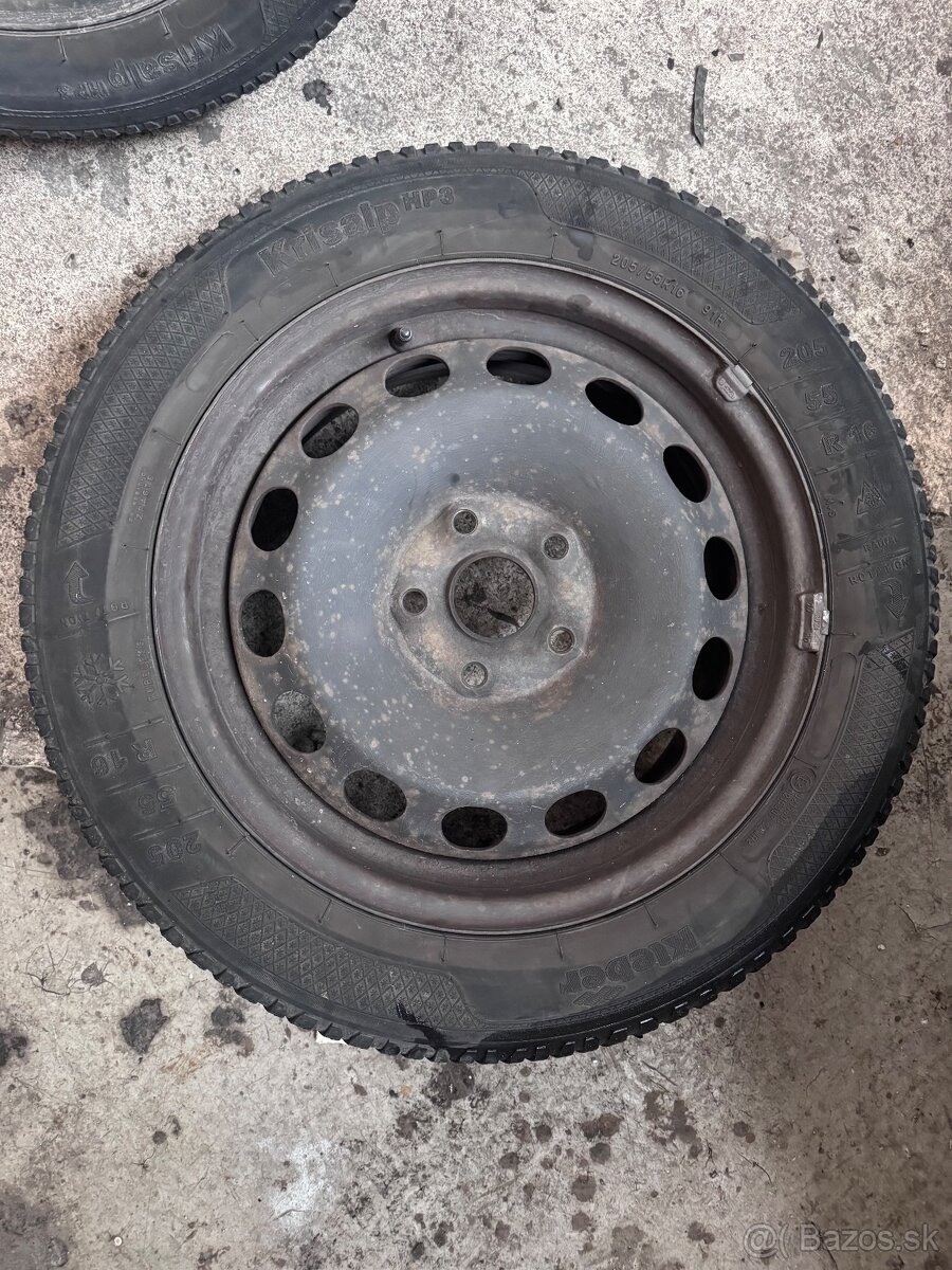 Predám disky z pneu 205/55R16 - 3