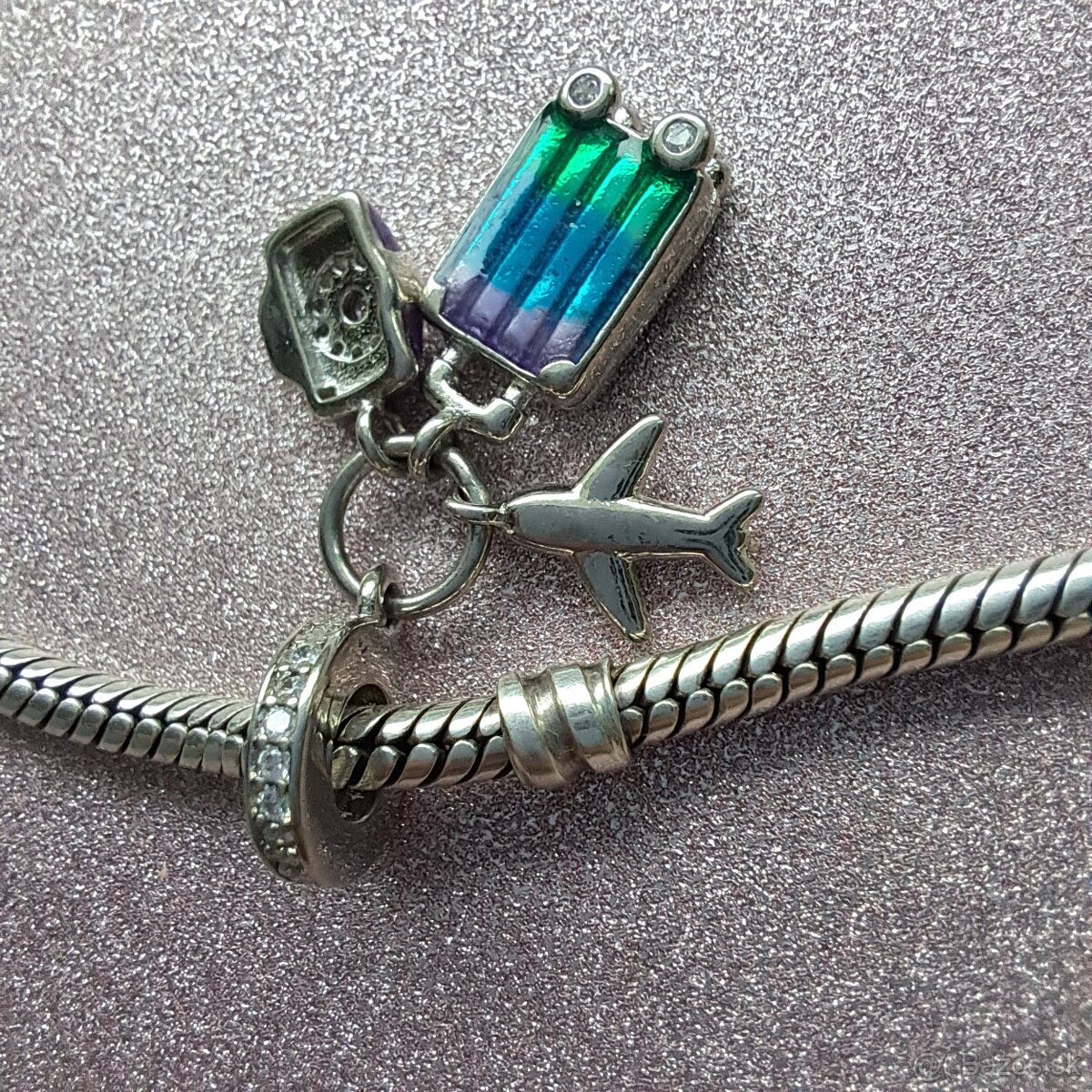 Prívesok Cestovateľka - 3