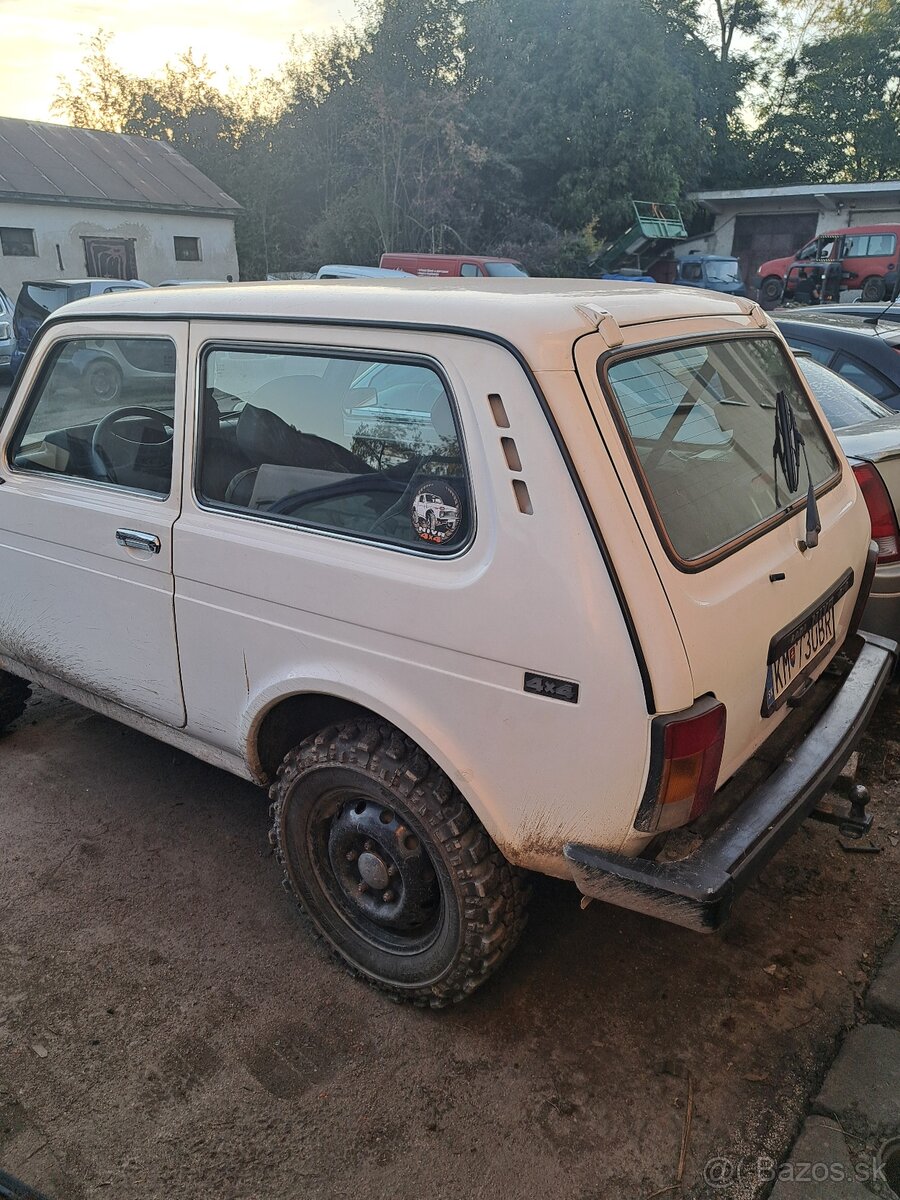 Lada Niva 1.7i - 3