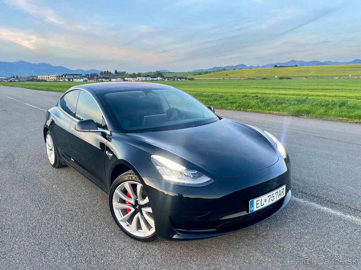 Tesla model 3 Standard Range Plus 52kWh 2019