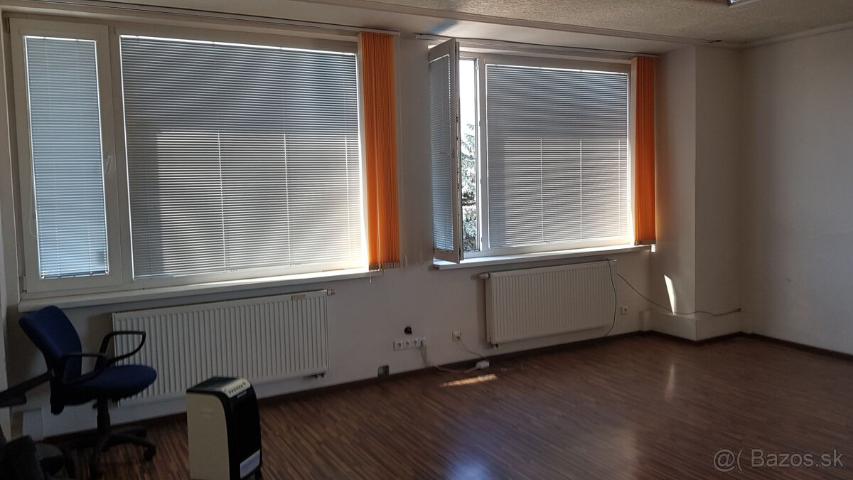 FINREA│PRENÁJOM Kancelárie v Martine 25m2 - 3