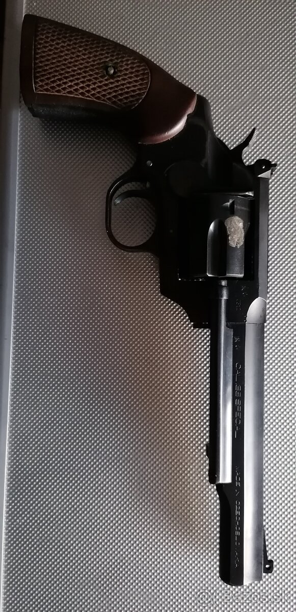 revolver ZKR 551 38SP - 3