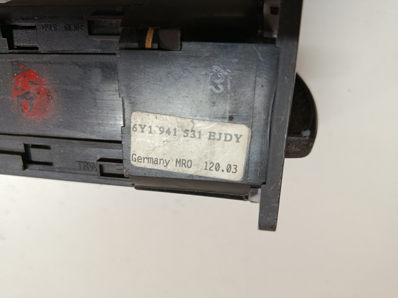 vypinac svetiel skoda fabia 6y1941531bjdy 20€ - 3