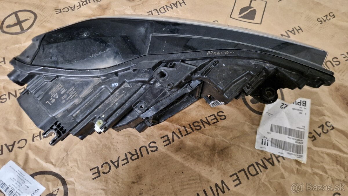 A6 C8 4K SVETLO lave PREDNE - 3